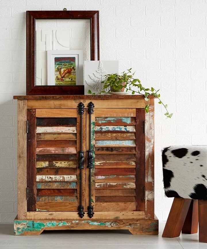 COASTAL 2 DOOR SIDEBOARD