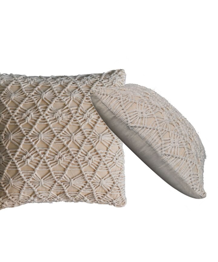 2x Maura Natural White Cushions