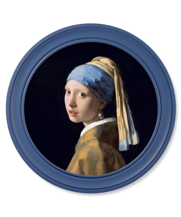 c.1665 Girl with a Pearl Earring - Round Frame J Vermeer Blue